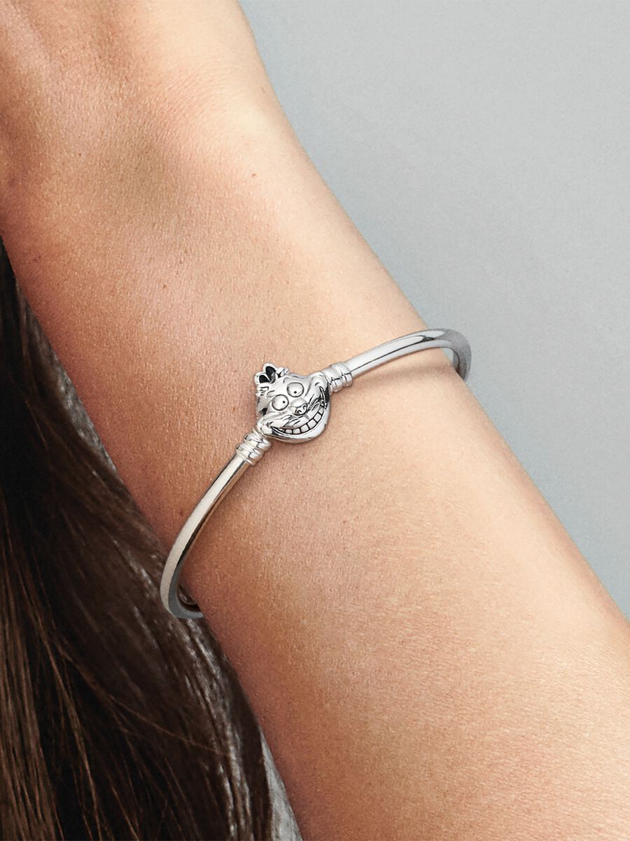 Disney Alice in Wonderland Cheshire Cat Clasp Bracelet